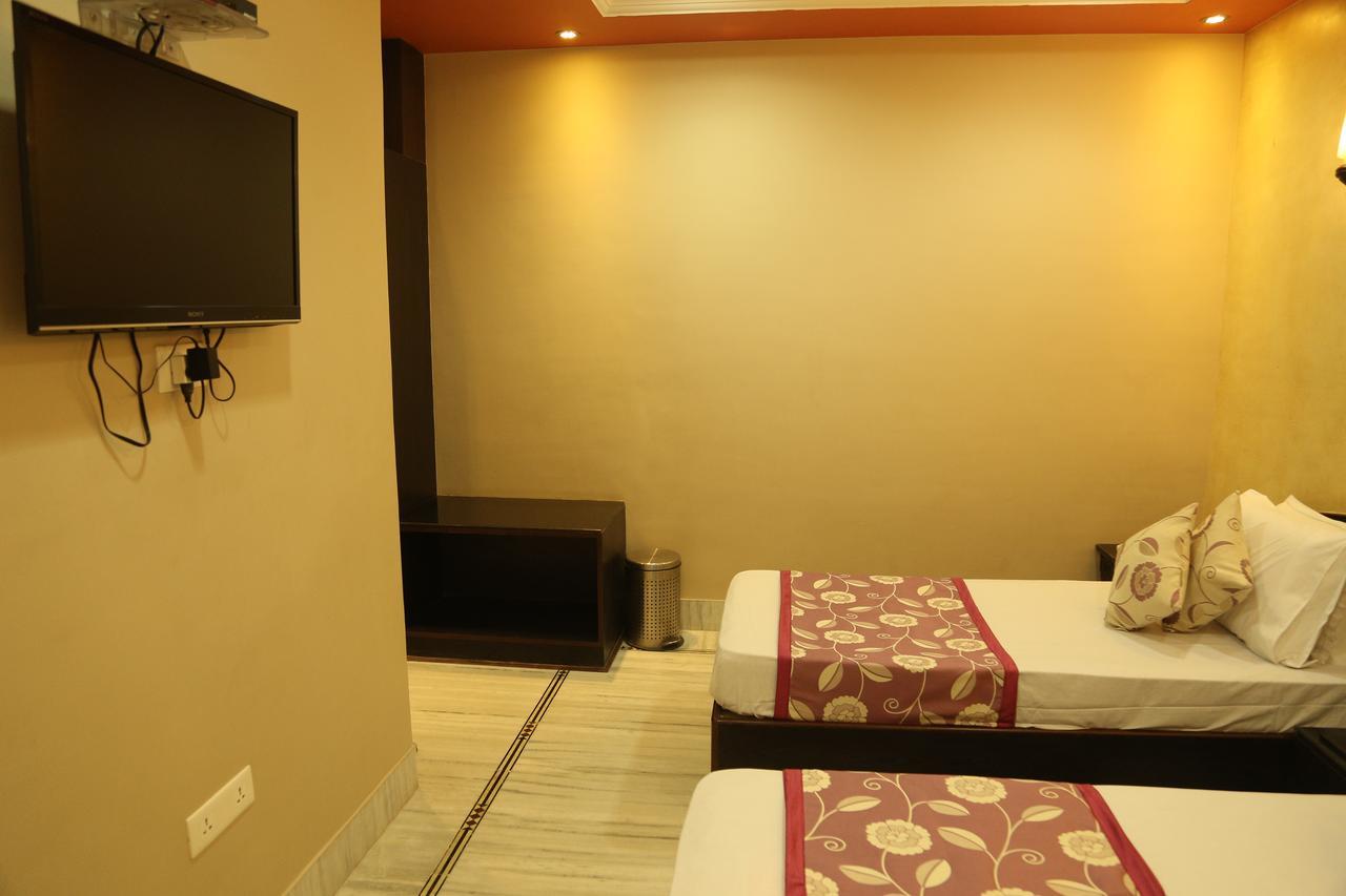 Hotel New Golden Palace Phalodi  Buitenkant foto